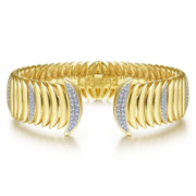 14K Yellow Gold Crescent Moon Diamond Pavé Station Open Cuff Bracelet
